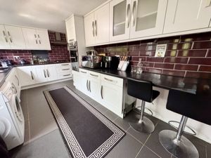 Breakfast Kitchen- click for photo gallery